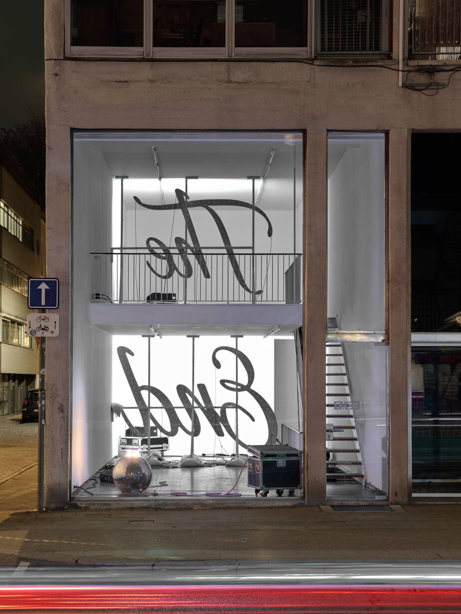 Banks Violette - Wish You Were Here - Outside view at TICK TACK