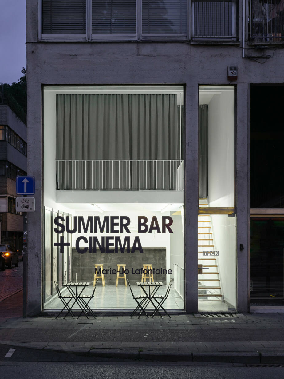 Marie-Jo Lafontaine - SUMMER BAR + CINEMA, outside view / TICK TACK