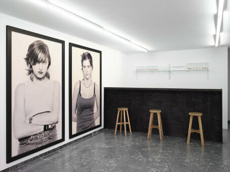 Marie-Jo Lafontaine - SUMMER BAR + CINEMA, installation view / TICK TACK