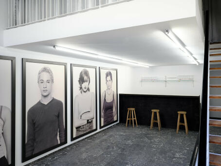 Marie-Jo Lafontaine - SUMMER BAR + CINEMA, installation view / TICK TACK