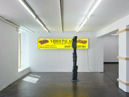 Joep van Liefland, Untitled (import - export), 2013, Lightbox made by the artist, 60 x 290 x 12 cm, STREETSPACE BANGER / TICK TACK @ Kunsthalle Recklinghausen