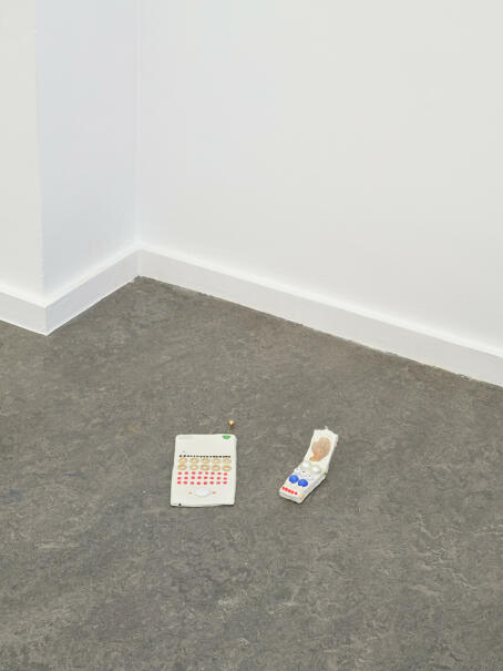 Isabella Fürnkäs, Remote Control, 2023, Mixed media, Courtesy Kunsthalle Recklinghausen.