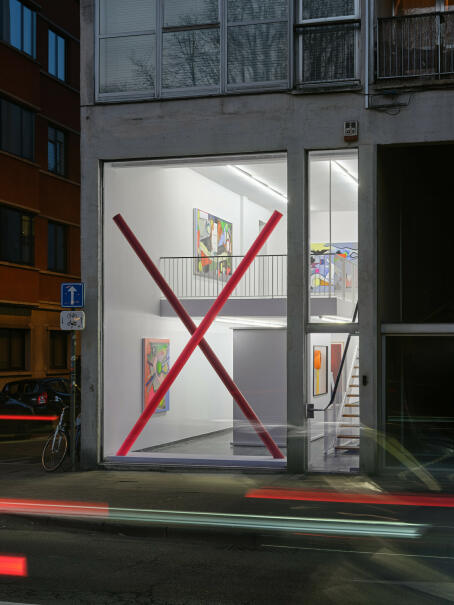 Thomas Scheibitz - >>>(X)<<< - outside view, 2025 / TICK TACK