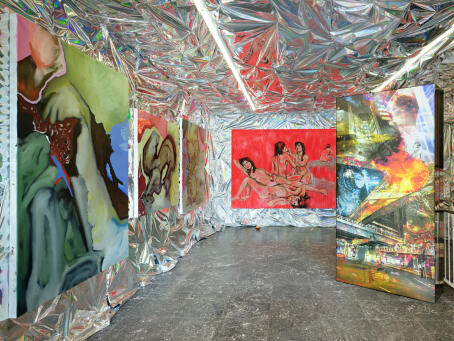 Pomegranate Flower Cake - HFBK Hamburg's Klasse Reyle, Curated by Anselm Reyle -  Installation view at TICK TACK