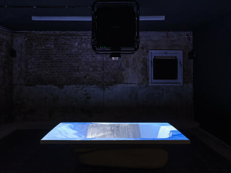 Dima Srouji, A Crack in the Water Followed by Return, 2024, Video projection, acrylic bathtub 60 x 76 x 170 cm