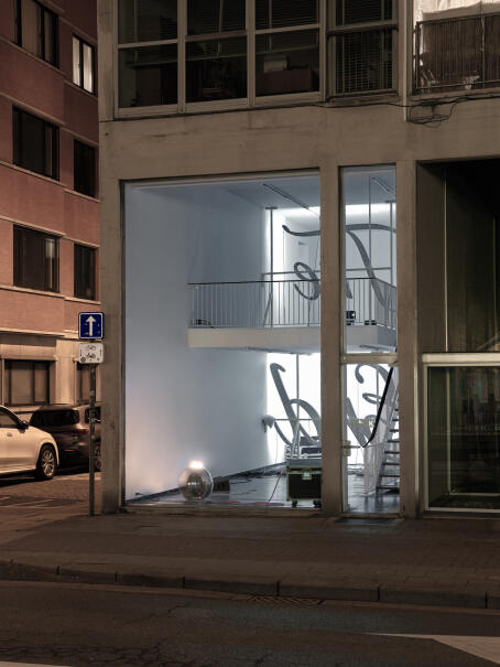 Banks Violette - Wish You Were Here - Outside view at TICK TACK