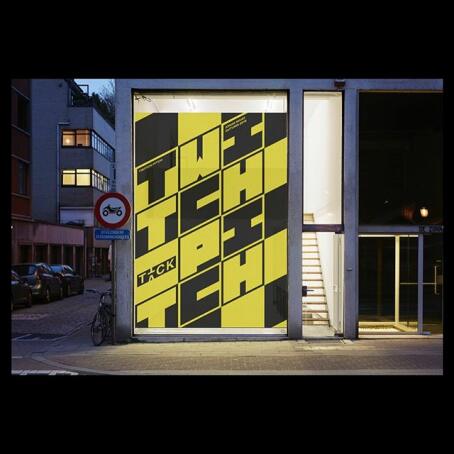 Twitch-Pitch. Soloshow #jonasmaas (1985, DE). Opening FRI 13.09. On show is a large-scale in-situ painting composition consisting of fragmented works.