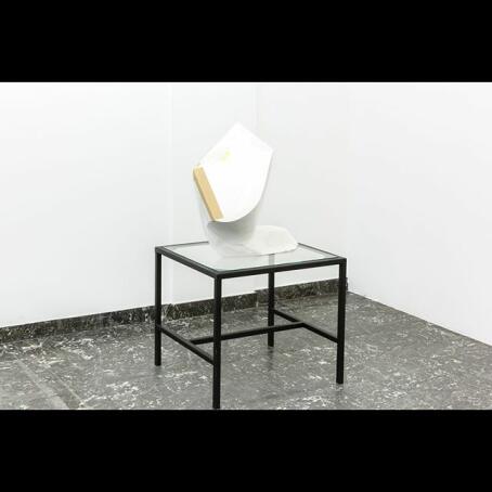 Flurin Bisig - Viva Last Blues 2, 2018, Plaster, tape, steel, glass, spray paint, 100x60x50 cm