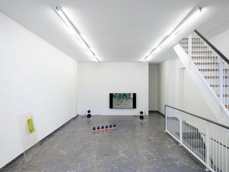 Benjamin Cohen - empty, mpty, mty, mt, , - 2023 - Installation view at TICK TACK