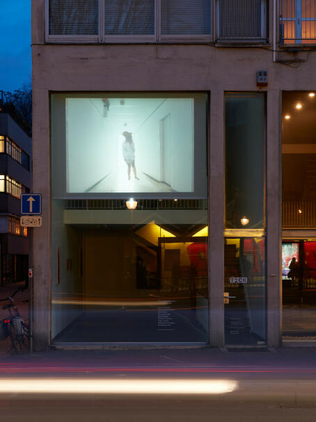 Claudia Bitran - Everytime, 2012, Video, 21 seconds - Installation view CINEMA TICK TACK