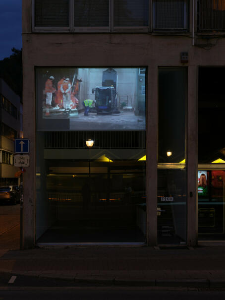 David Lisbon, street cleaner cleans street cleaner 4 cleaner streets, Video, sound