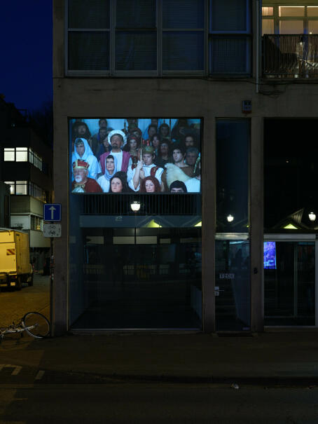 Koen Theys “A DAY IN THE LIFE OF THE HOLY BLOOD”, 2015, HD 16:9, Single-channel video installation, Colour, Non-spoken, 13'49"