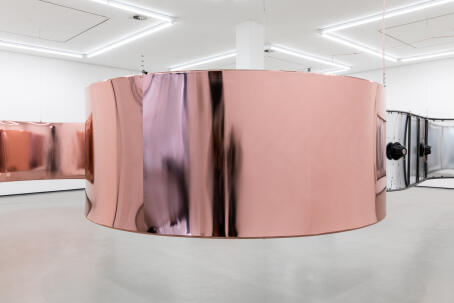 Hannah Perry, A Smashed Window and an Empty Room, Kunstverein Hamburg, Germany, 2019