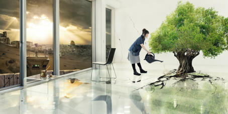 Larissa Sansour - Nation Estate (2012)