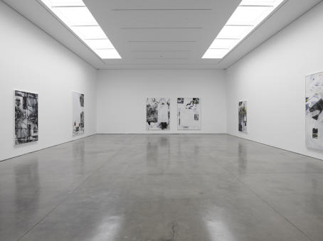 Leo Gabin, Inside the White Cube, Mason's Yard, London, 2014