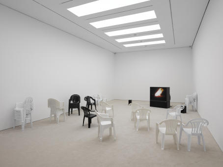 Leo Gabin, Inside the White Cube, Mason's Yard, London, 2014