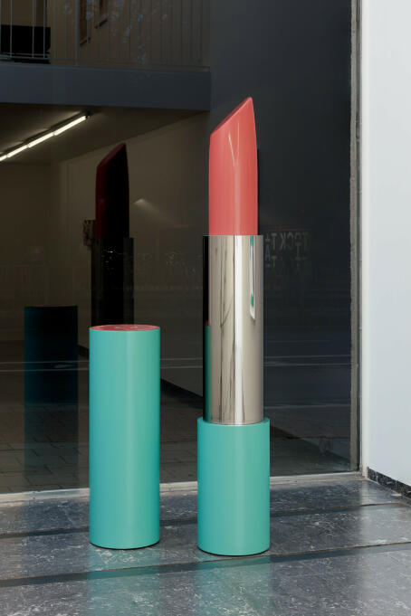 Liliane Vertessen - Lipstick - 2022 Stainless steel, industrial paint coating - 202 x 35 cm 97 x 32,5 cm - Installation view at TICK TACK