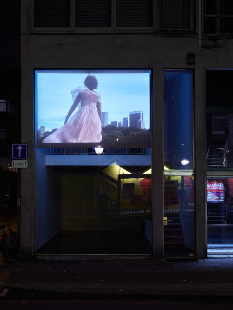 MarieVic - Afternoon Sunday at the Park - Installation view at TICK TACK during 'The Charon Cycle' curated by Videodrome Paris (2019)