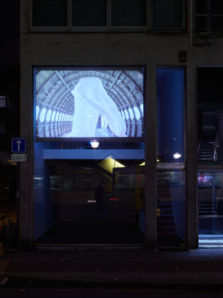 MarieVic - Blowing Riccardo (1 part) - Installation view at TICK TACK during 'The Charon Cycle' curated by Videodrome Paris (2019)