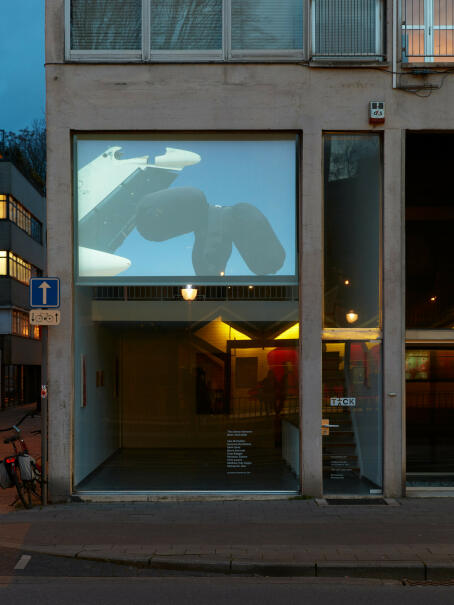 MarieVic - Blowing Riccardo (multi-channel video) - Installation view CINEMA TICK TACK